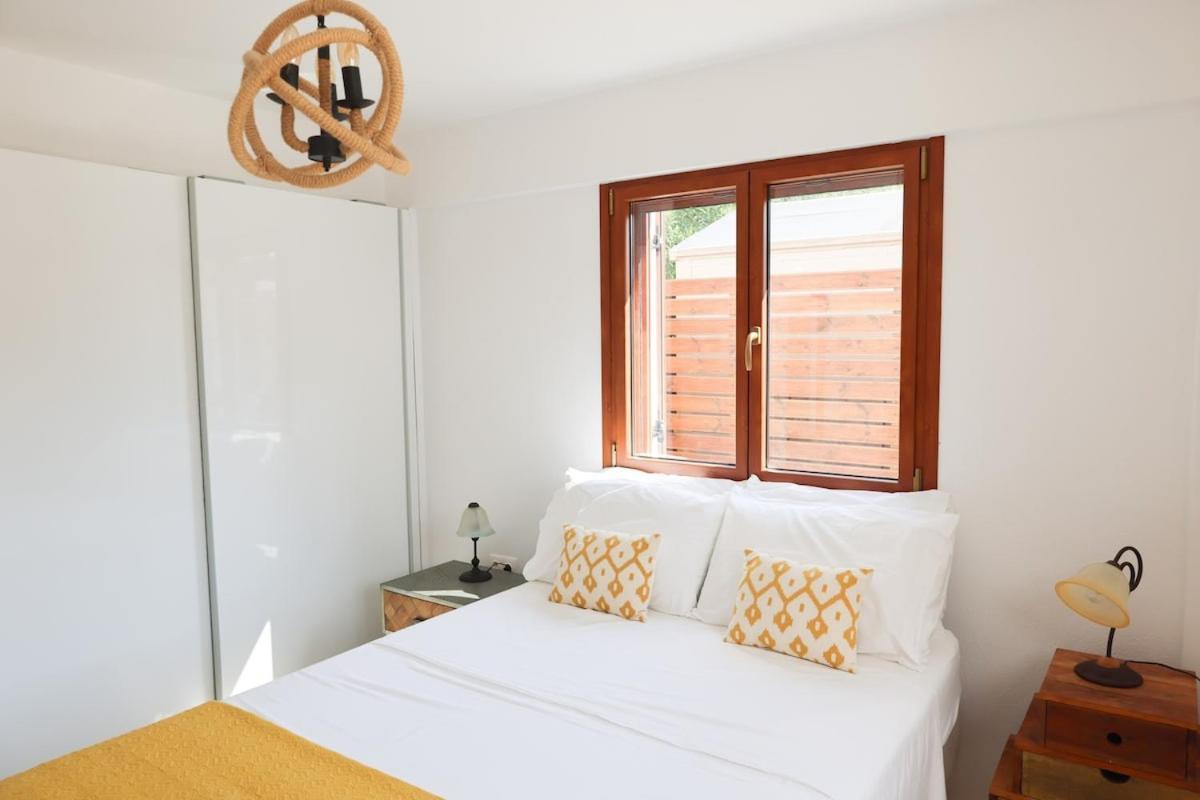 Beachside Villa Causton With Private Pool 斯基亚索斯镇 外观 照片